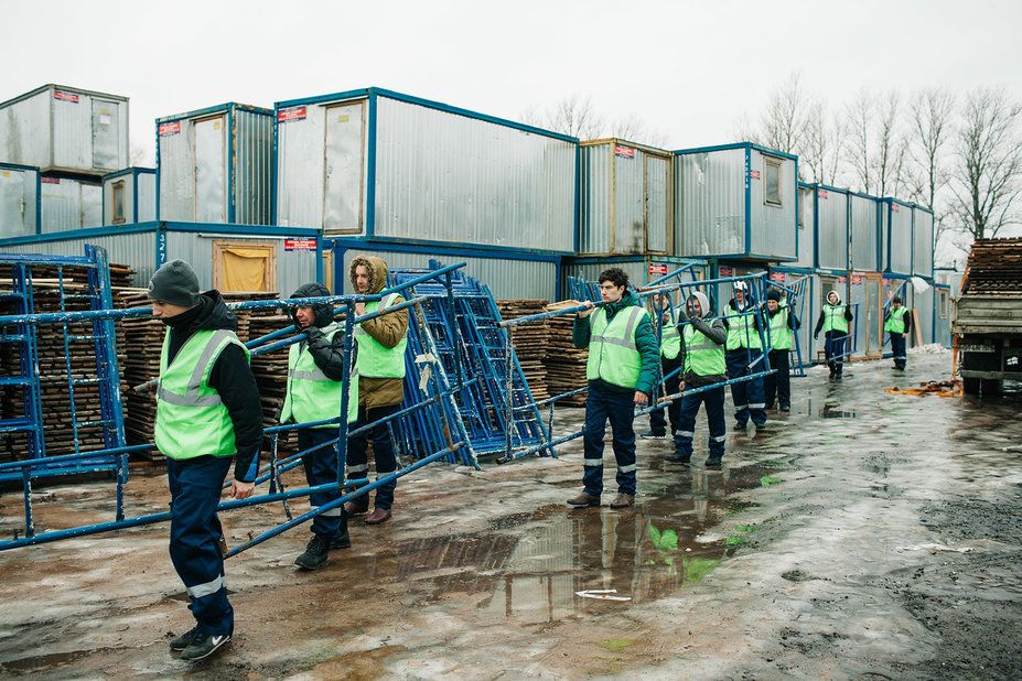 разнорабочие. строитель вахта. разнорабочий мытищи. приглашаем на работу разнорабочих картинки. комплектовщик.