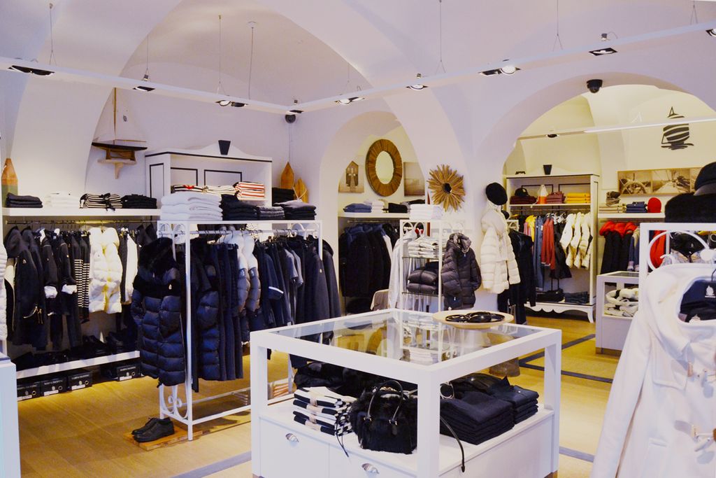 Франшиза Marina Yachting - продажа женской и мужской одежды