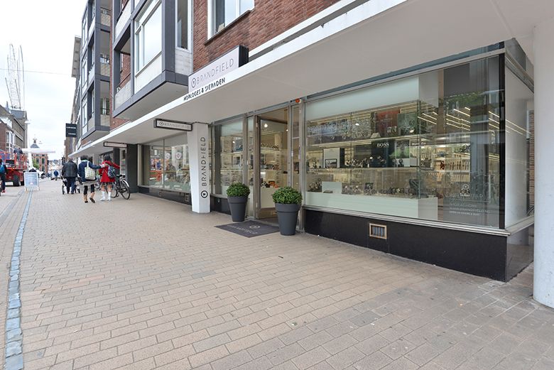 Франшиза Brandfield - магазин одежды