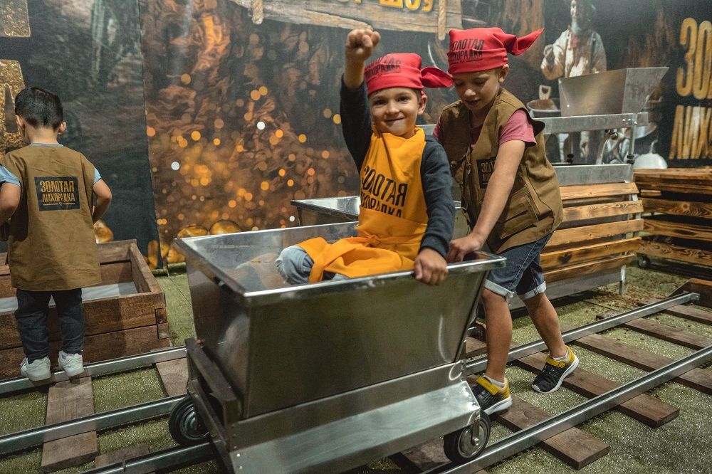 Игры и веселье в Золотой Лихорадке