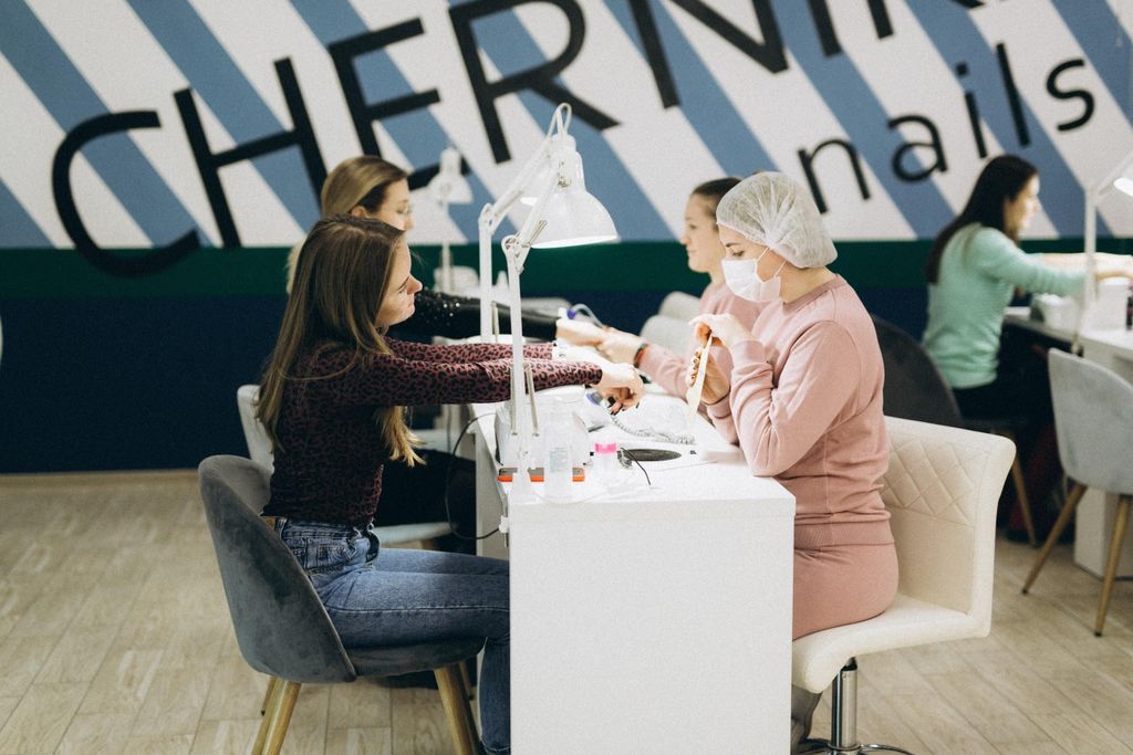 Франшиза CHERNIKA nails - студия маникюра