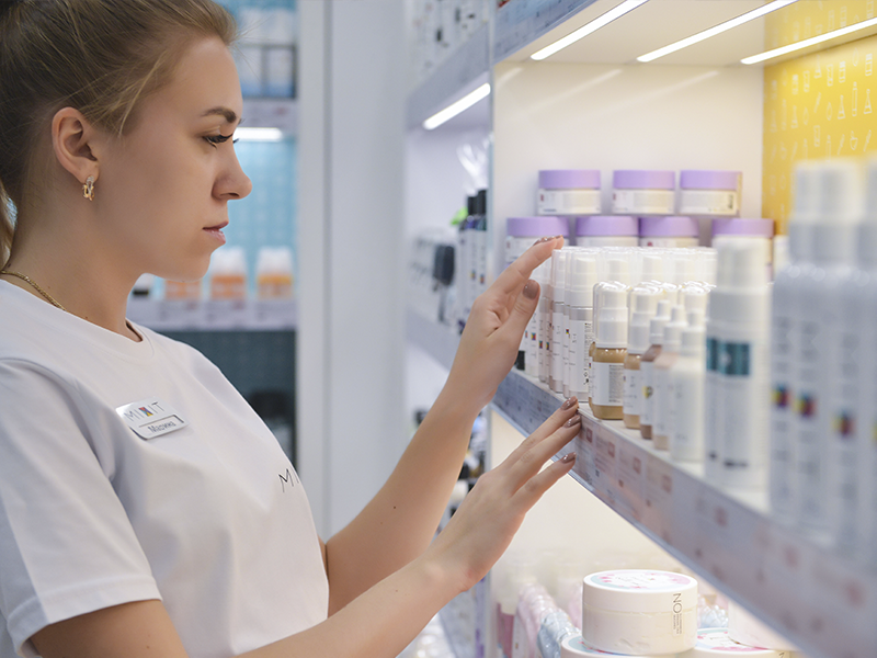 Продавец-консультант