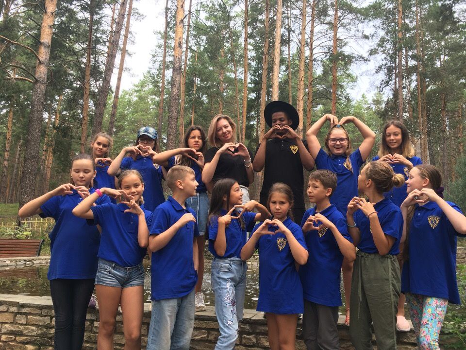 Дети в лагере