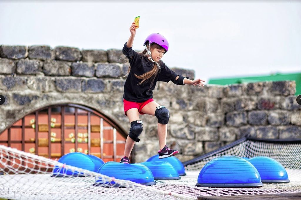 Каких только испытаний в ней нет