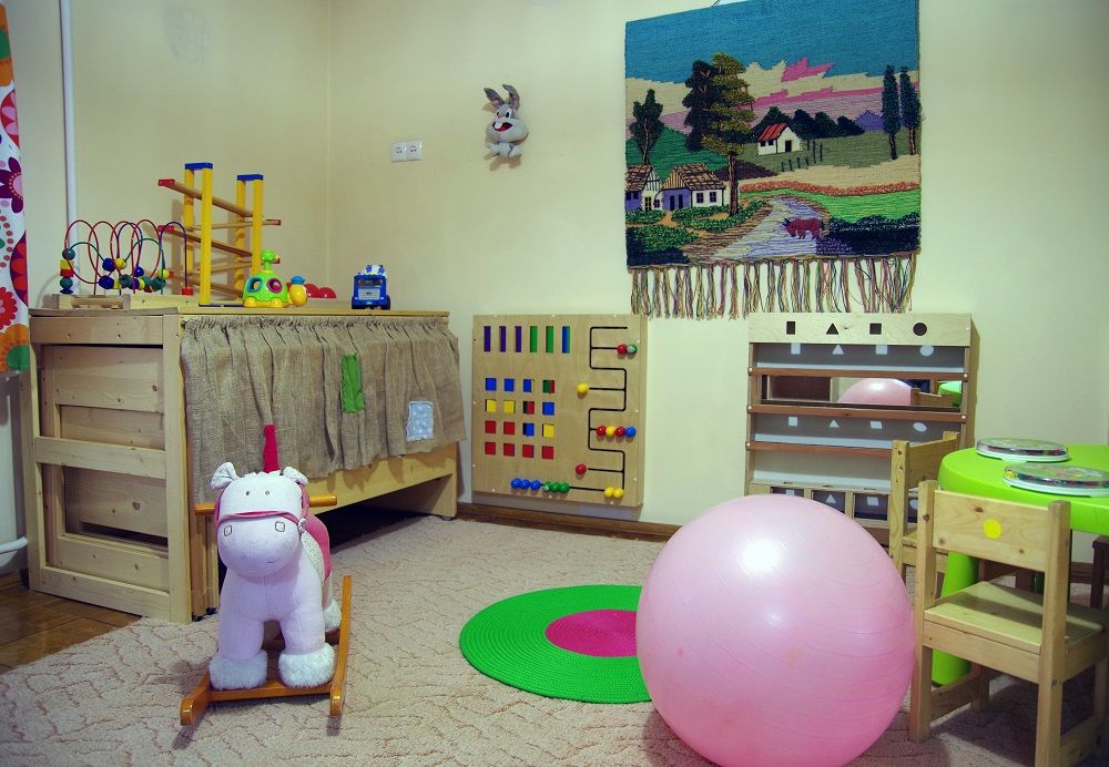 В садах эко-интерьер. Компания следит за безопасностью и здоровьем детей