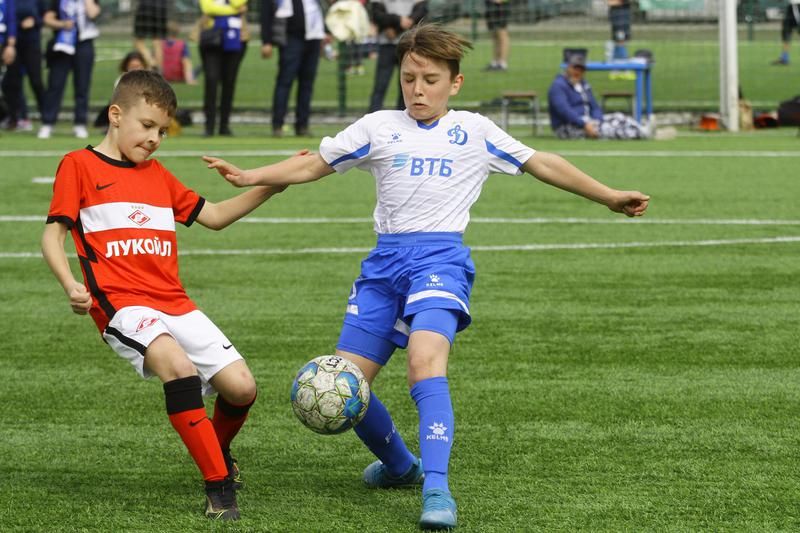 Как открыть свою футбольную школу «Динамо» и помочь детям стать профессиональными игроками