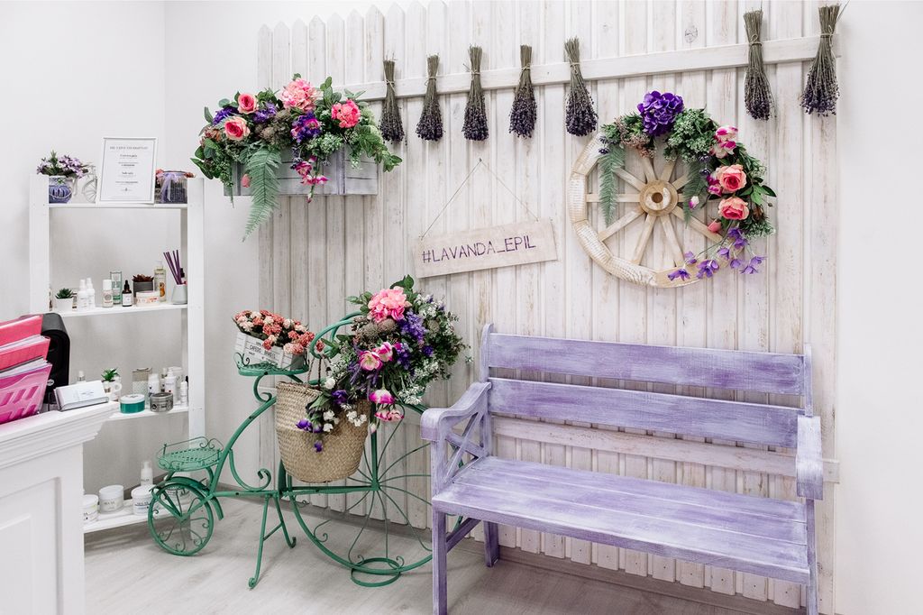 Мы сами готовим дизайн-проект вашей студии и заказываем мебель и предметы интерьера