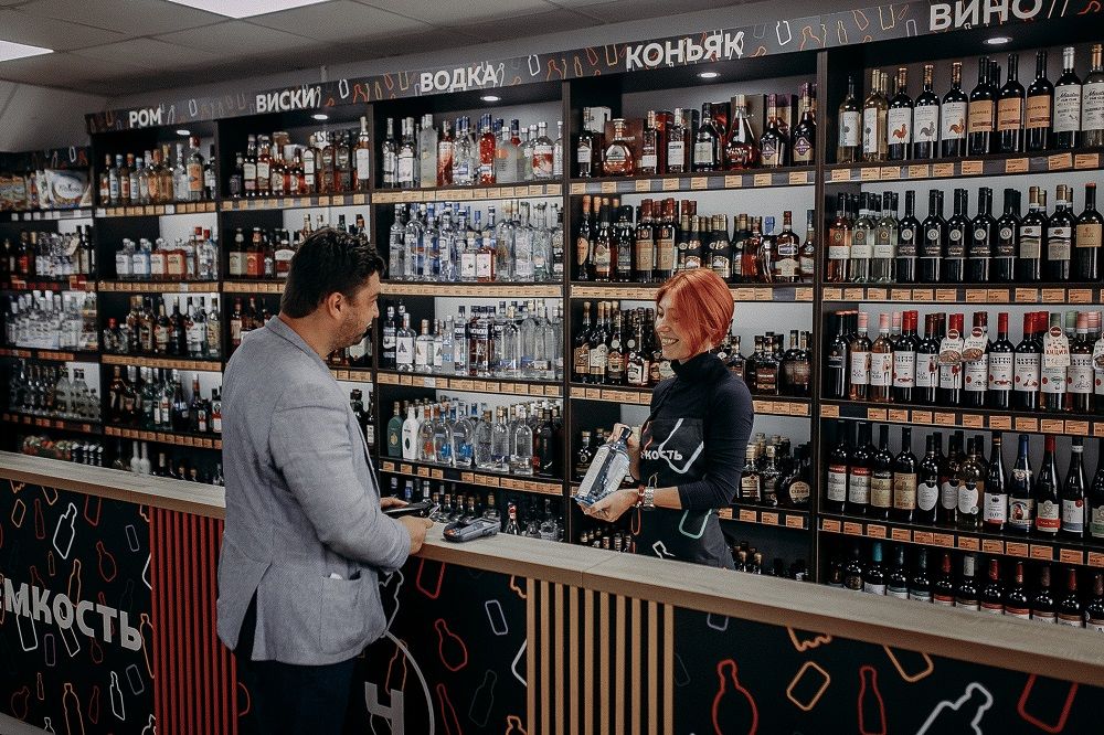 Франшиза Емкость - круглосуточный маркет-бар