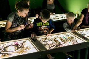 Как открыть студию рисования песком. Интервью с основателем SandLand