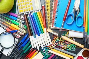 Обзор рынка канцелярских товаров 2025 года: лучшие франшизы канцелярских товаров в каталоге Businessmens.ru