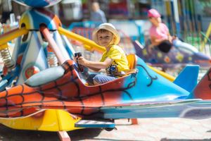 Обзор рынка франшиз развлечений и отдыха в России в 2025 году – цены, условия, отзывы в каталоге Businessmens.ru