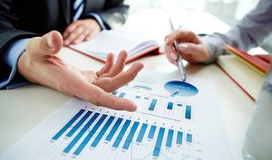 Обзор рынка финансовых консультаций 2025 года: лучшие франшизы финансовых консультаций в каталоге Businessmens.ru