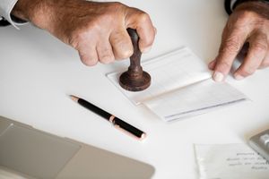 Обзор рынка печатей 2025 года: лучшие франшизы печатей в каталоге Businessmens.ru