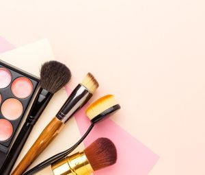 Бизнес план: как открыть школу макияжа